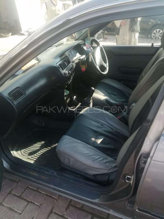 Toyota Corolla 2001 for Sale in Gujranwala Toyota Corolla 2001 for Sale in Gujranwala Image-3