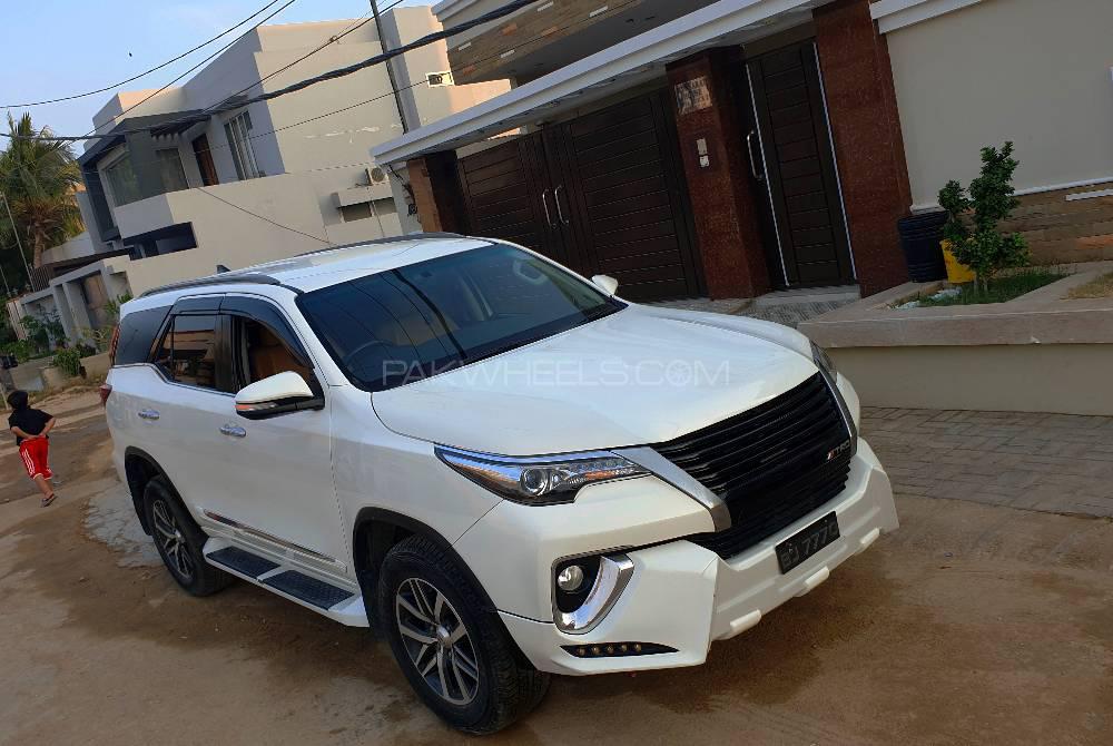 Toyota Fortuner 2017 for Sale in Karachi Toyota Fortuner 2017 for Sale in Karachi Image-3
