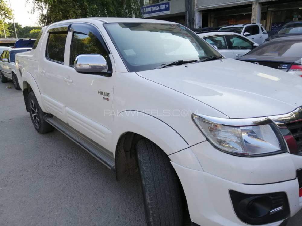 ٹویوٹا ہائیلکس 2016 for Sale in اسلام آباد ٹویوٹا ہائیلکس 2016 for Sale in اسلام آباد Image-13