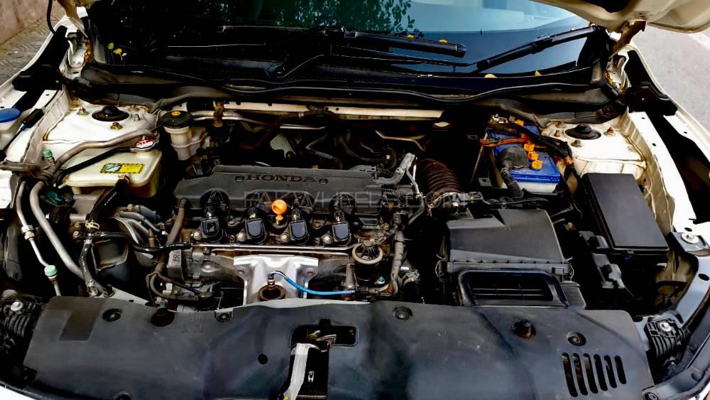 Honda Civic 2018 for Sale in Karachi Honda Civic 2018 for Sale in Karachi Image-8