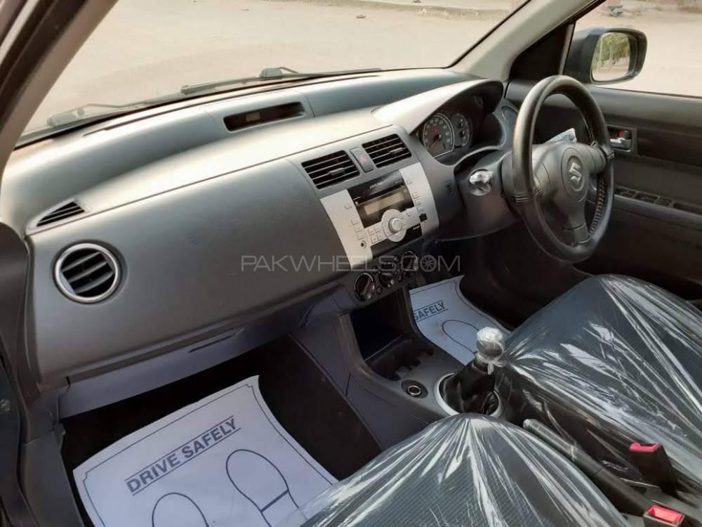 Suzuki Swift 2013 for Sale in Karachi Suzuki Swift 2013 for Sale in Karachi Image-17