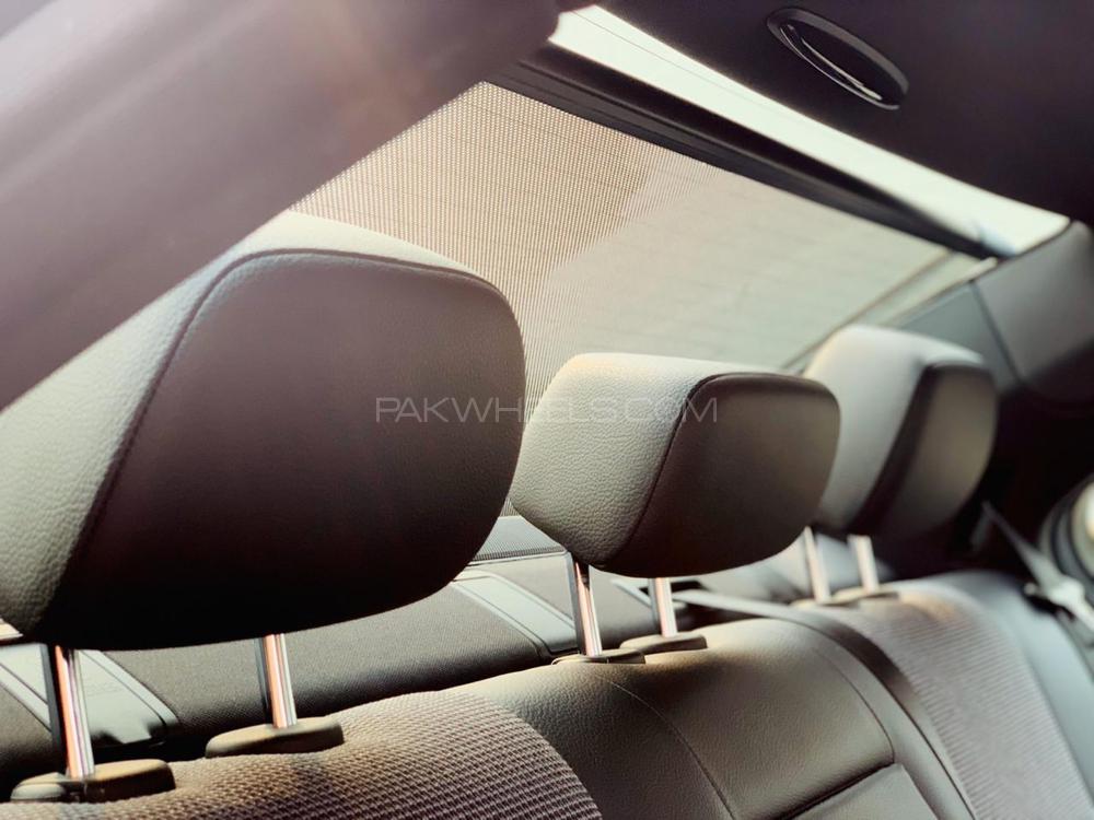 مرسڈیز بینز سی کلاس 2012 for Sale in لاہور مرسڈیز بینز سی کلاس 2012 for Sale in لاہور Image-15