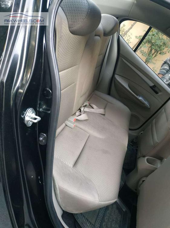 Honda City 2015 for Sale in Lahore Honda City 2015 for Sale in Lahore Image-13