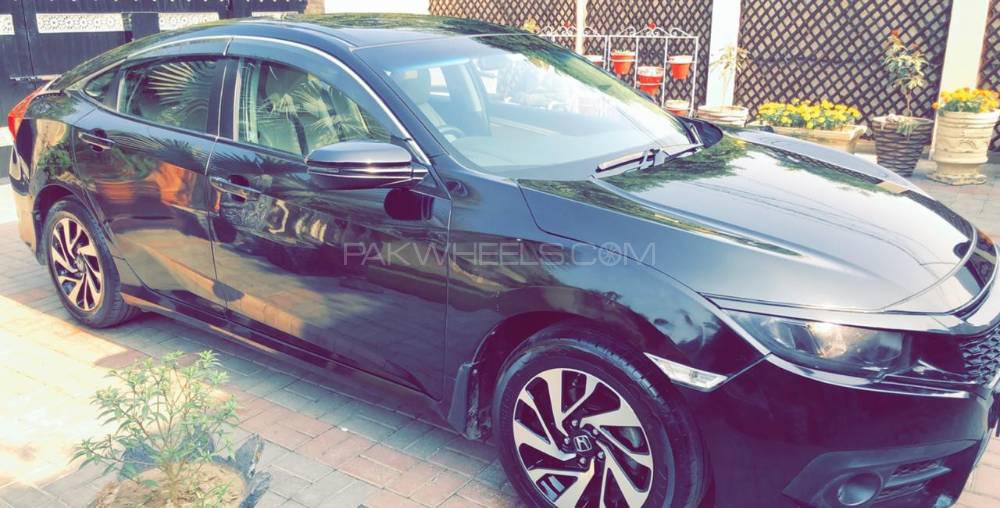 Honda Civic 2017 for Sale in Lahore Honda Civic 2017 for Sale in Lahore Image-11