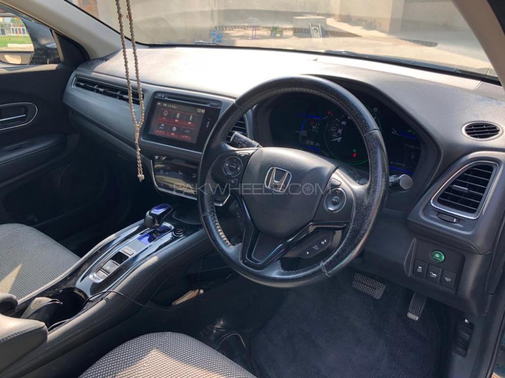 Honda Vezel 2014 for Sale in Islamabad Honda Vezel 2014 for Sale in Islamabad Image-25