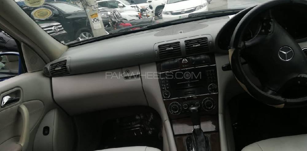 Mercedes Benz Other 2004 for Sale in Multan Mercedes Benz Other 2004 for Sale in Multan Image-12