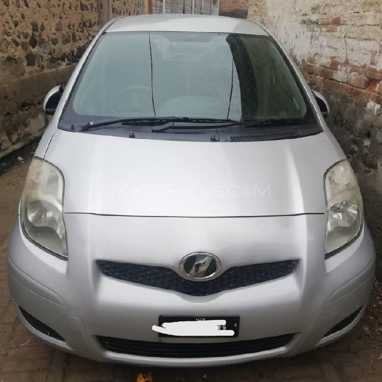 Toyota Vitz 2009 for Sale in Nowshera Image-1
