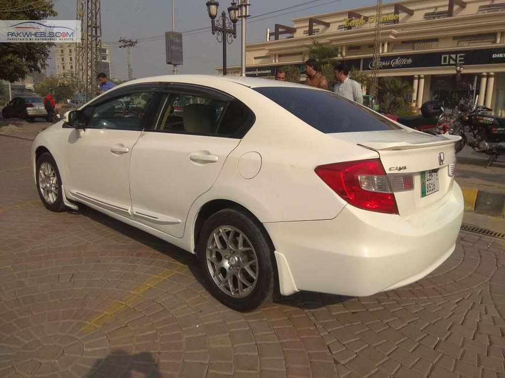 Honda Civic 2014 for Sale in Lahore Honda Civic 2014 for Sale in Lahore Image-4