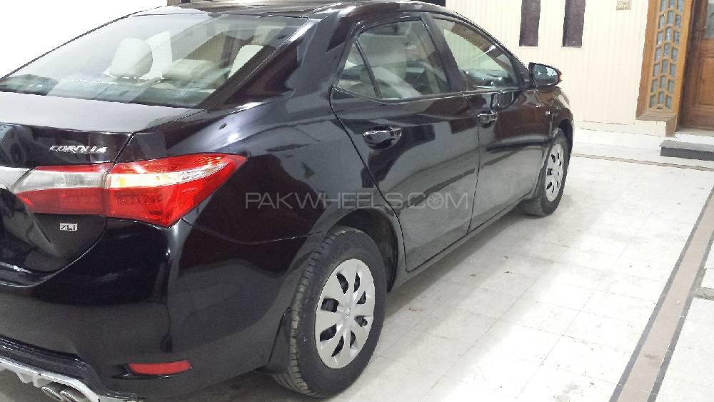 Toyota Corolla 2015 for Sale in Lahore Toyota Corolla 2015 for Sale in Lahore Image-4