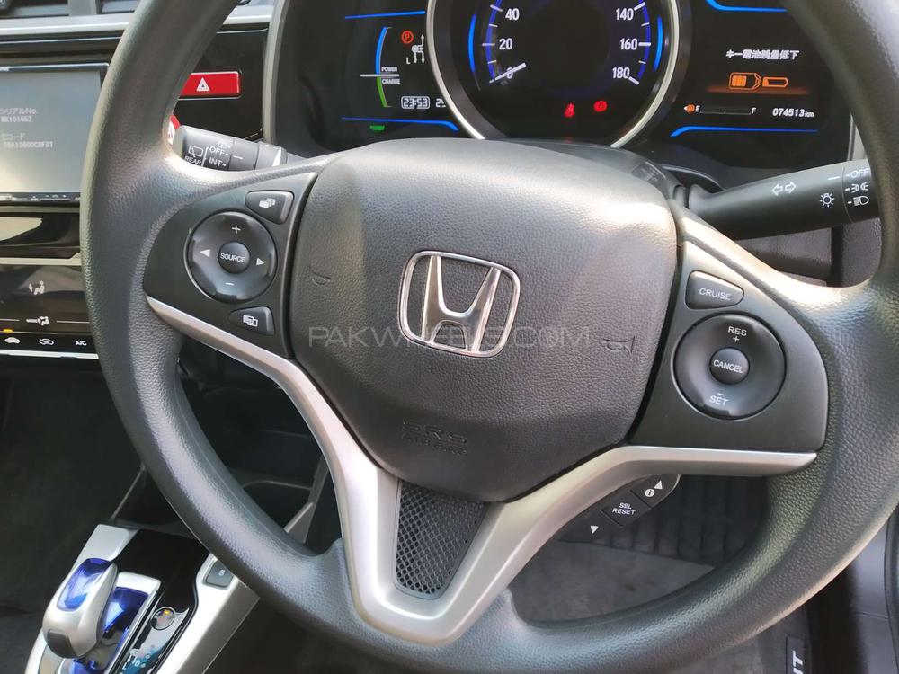 Honda Fit 2016 for Sale in Lahore Honda Fit 2016 for Sale in Lahore Image-7