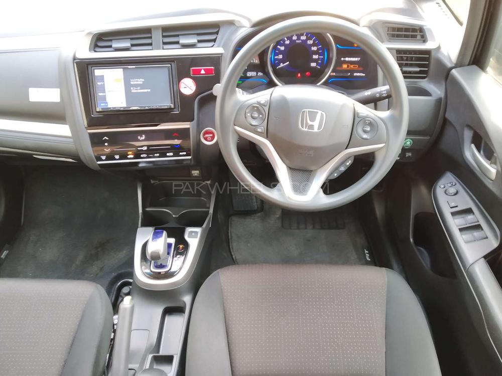 Honda Fit 2016 for Sale in Lahore Honda Fit 2016 for Sale in Lahore Image-11