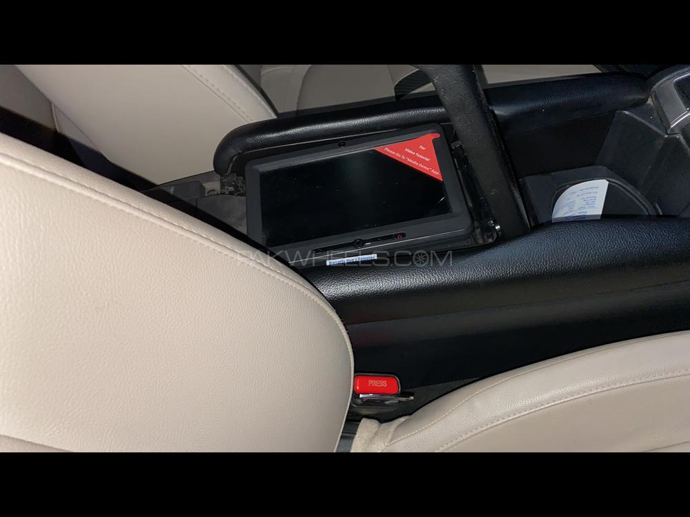 Honda Civic 2016 for Sale in Lahore Honda Civic 2016 for Sale in Lahore Image-11