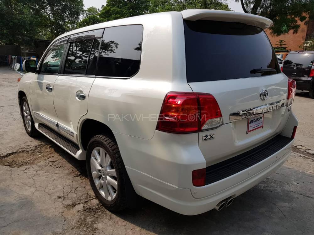 Toyota Land Cruiser 2013 for Sale in Lahore Toyota Land Cruiser 2013 for Sale in Lahore Image-3