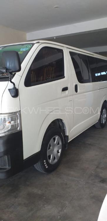 Toyota Hiace 2012 for Sale in Attock Toyota Hiace 2012 for Sale in Attock Image-2