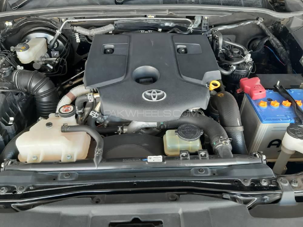 Toyota Hilux 2018 for Sale in Liaqat Pur Toyota Hilux 2018 for Sale in Liaqat Pur Image-6