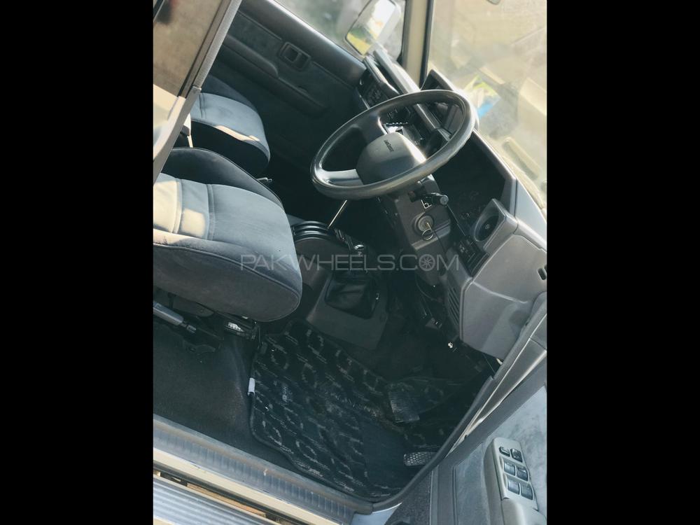 Toyota Land Cruiser 1991 for Sale in Charsadda Toyota Land Cruiser 1991 for Sale in Charsadda Image-9