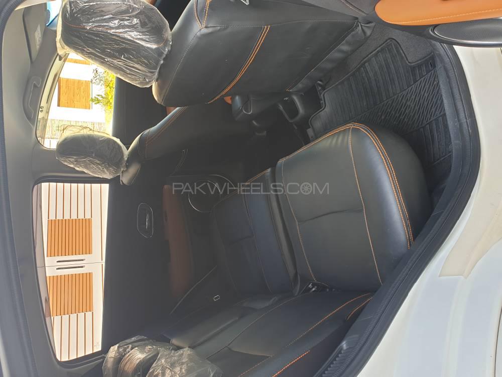 Honda Vezel 2014 for Sale in Sahiwal Honda Vezel 2014 for Sale in Sahiwal Image-5