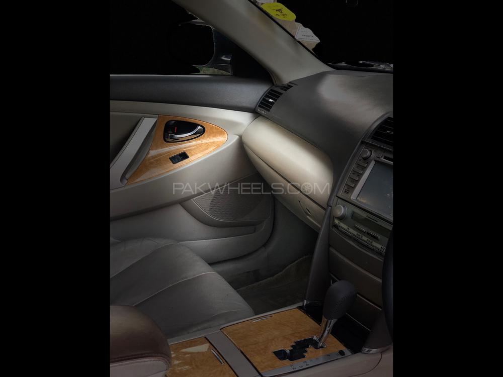 Toyota Camry 2007 for Sale in Lahore Toyota Camry 2007 for Sale in Lahore Image-10