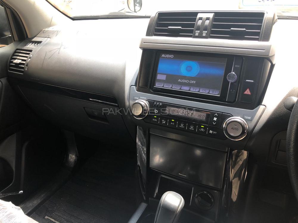 Toyota Prado 2013 for Sale in Multan Toyota Prado 2013 for Sale in Multan Image-12
