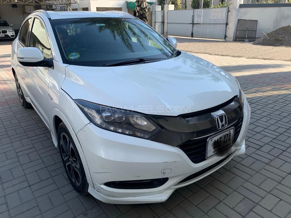 Honda Vezel 2016 for Sale in Sialkot Honda Vezel 2016 for Sale in Sialkot Image-2