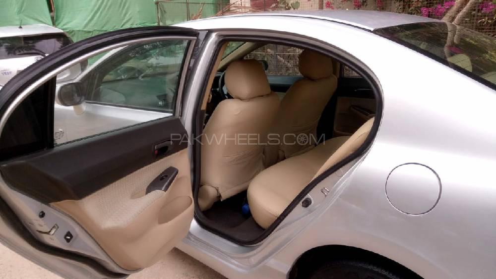 Honda Civic 2008 for Sale in Karachi Honda Civic 2008 for Sale in Karachi Image-9