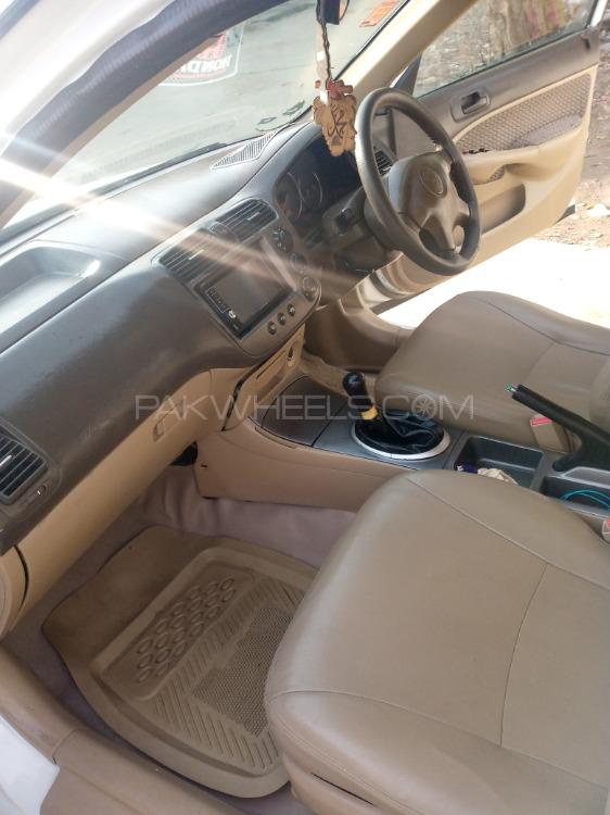 Honda Civic 2005 for Sale in Haripur Honda Civic 2005 for Sale in Haripur Image-13