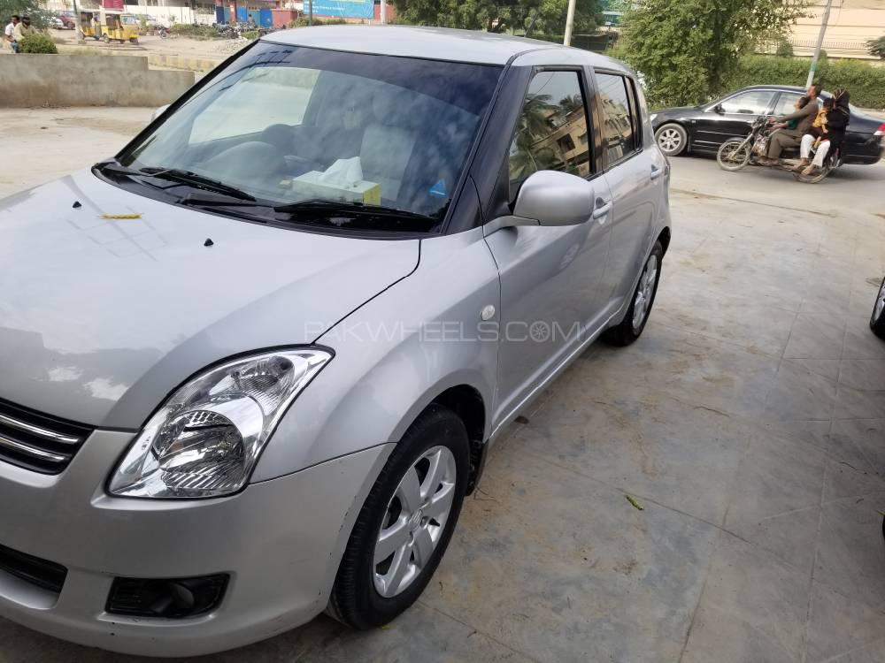 Suzuki Swift 2015 for Sale in Karachi Suzuki Swift 2015 for Sale in Karachi Image-2