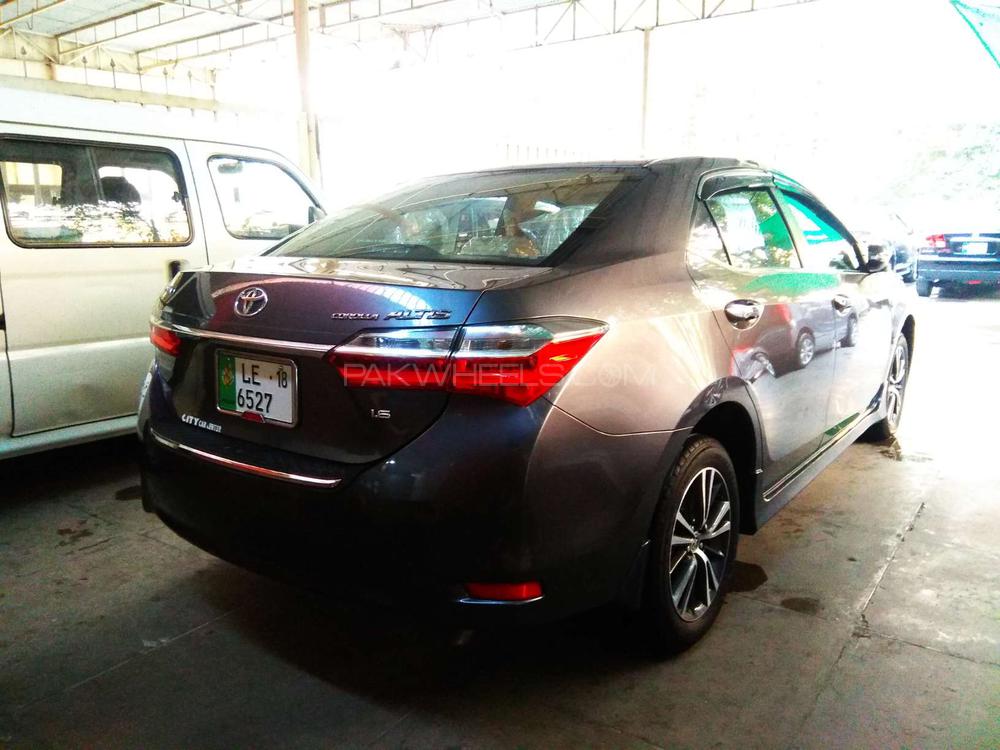 Toyota Corolla 2018 for Sale in Lahore Toyota Corolla 2018 for Sale in Lahore Image-12