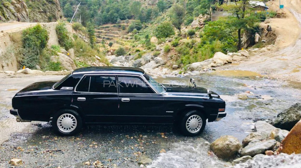 Toyota Crown - 1977  Toyota Crown - 1977  Image-3
