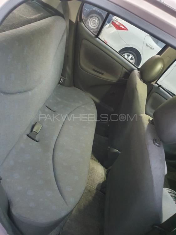 Toyota Vitz 2001 for Sale in Gujrat Toyota Vitz 2001 for Sale in Gujrat Image-8