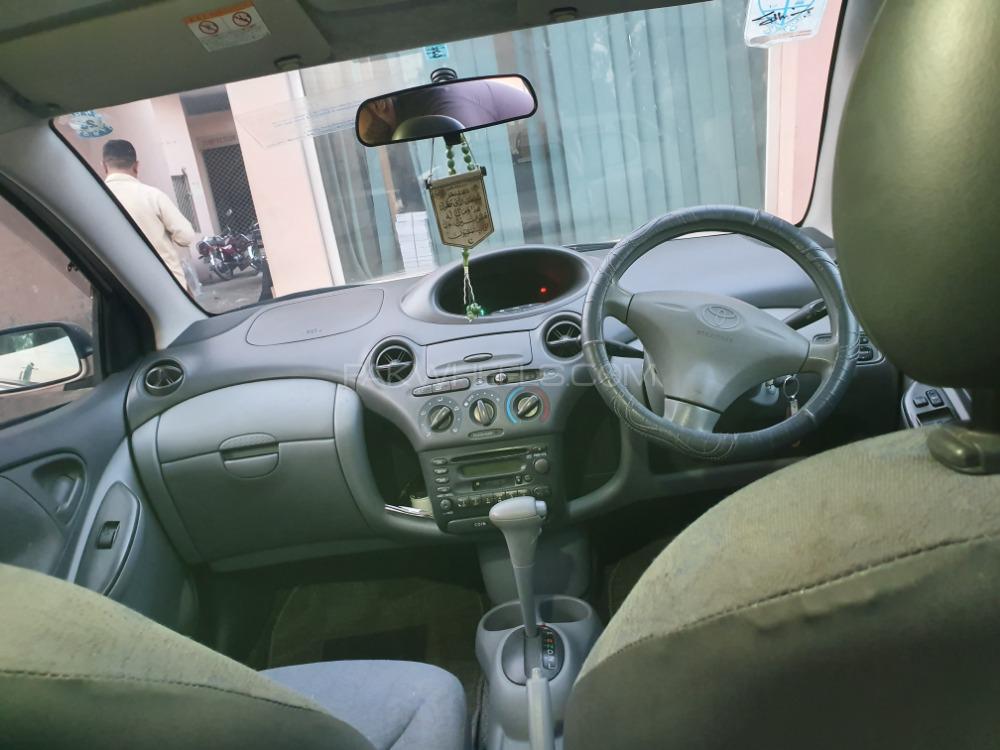 Toyota Vitz 2001 for Sale in Gujrat Toyota Vitz 2001 for Sale in Gujrat Image-9