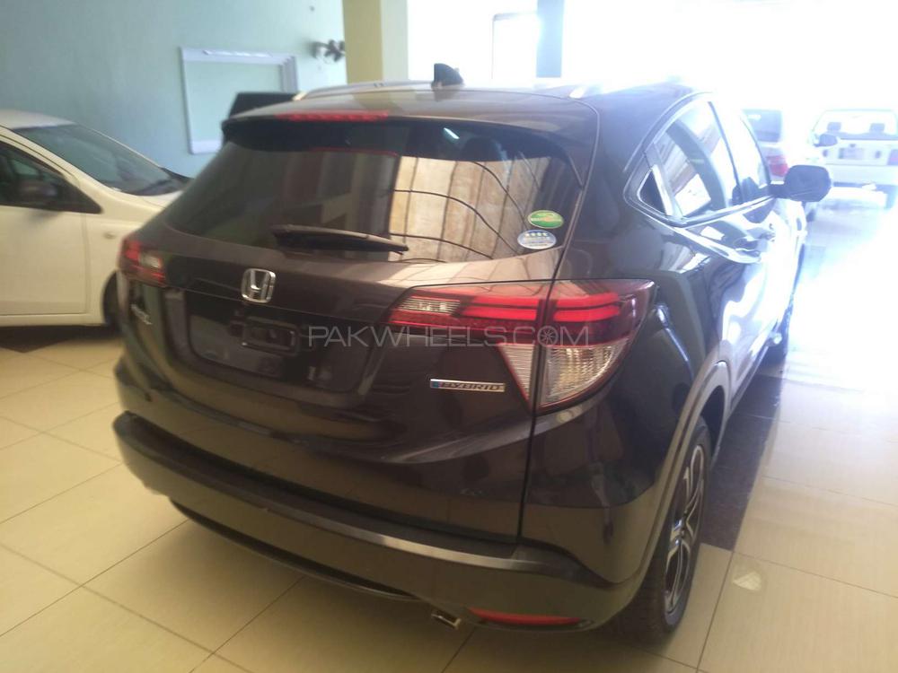 Honda Vezel 2015 for Sale in Multan Honda Vezel 2015 for Sale in Multan Image-5