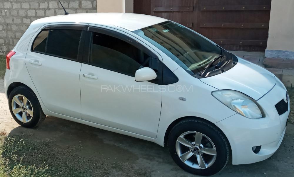 Toyota Vitz 2005 for Sale in Attock Toyota Vitz 2005 for Sale in Attock Image-3