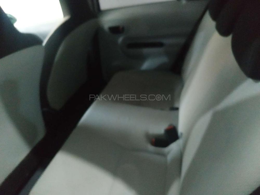 Toyota Aqua 2014 for Sale in Peshawar Toyota Aqua 2014 for Sale in Peshawar Image-3