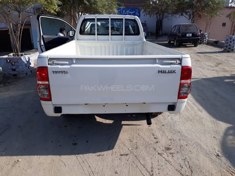 Toyota Hilux 2018 for Sale in Sargodha Toyota Hilux 2018 for Sale in Sargodha Image-5