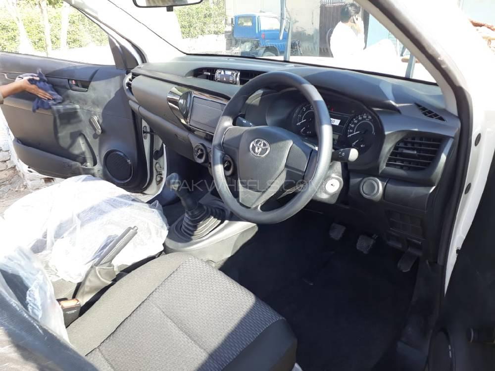Toyota Hilux 2018 for Sale in Sargodha Toyota Hilux 2018 for Sale in Sargodha Image-3