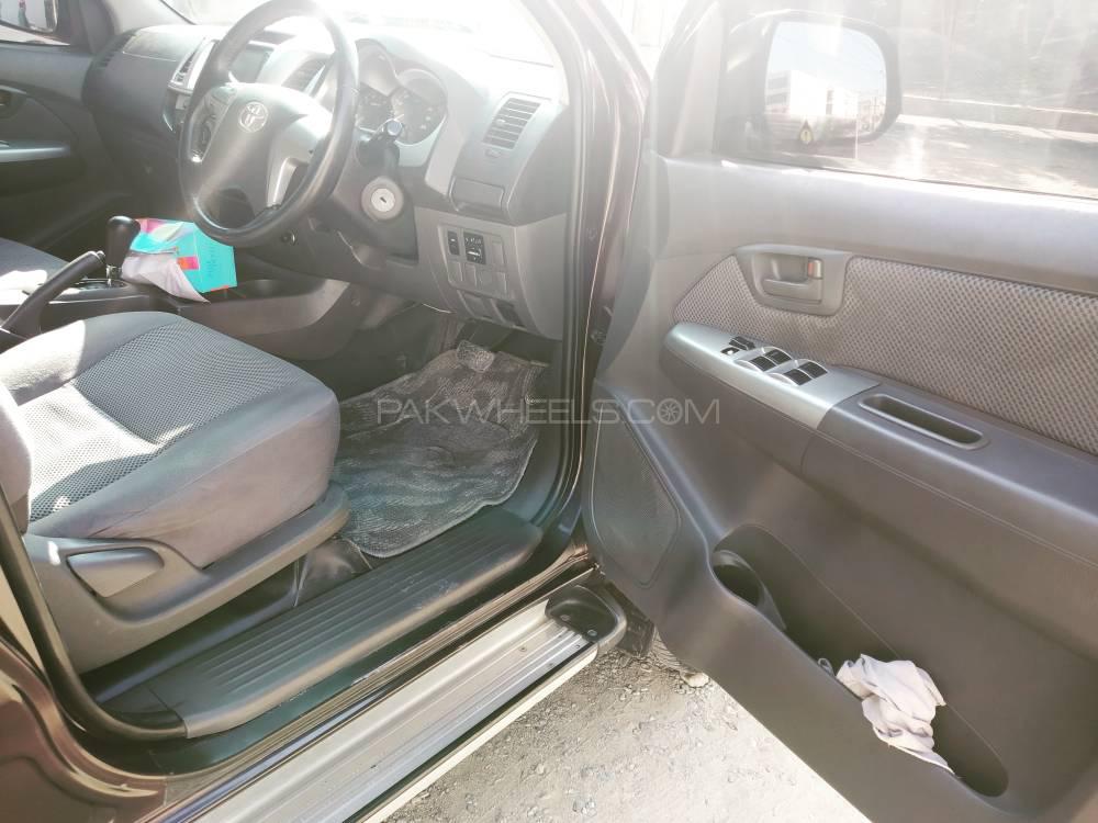 Toyota Hilux 2012 for Sale in Karachi Toyota Hilux 2012 for Sale in Karachi Image-15