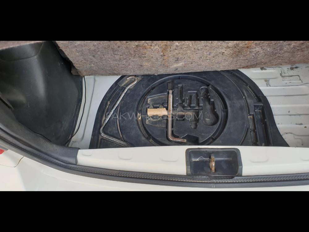 Toyota Vitz 2003 for Sale in Mardan Toyota Vitz 2003 for Sale in Mardan Image-18