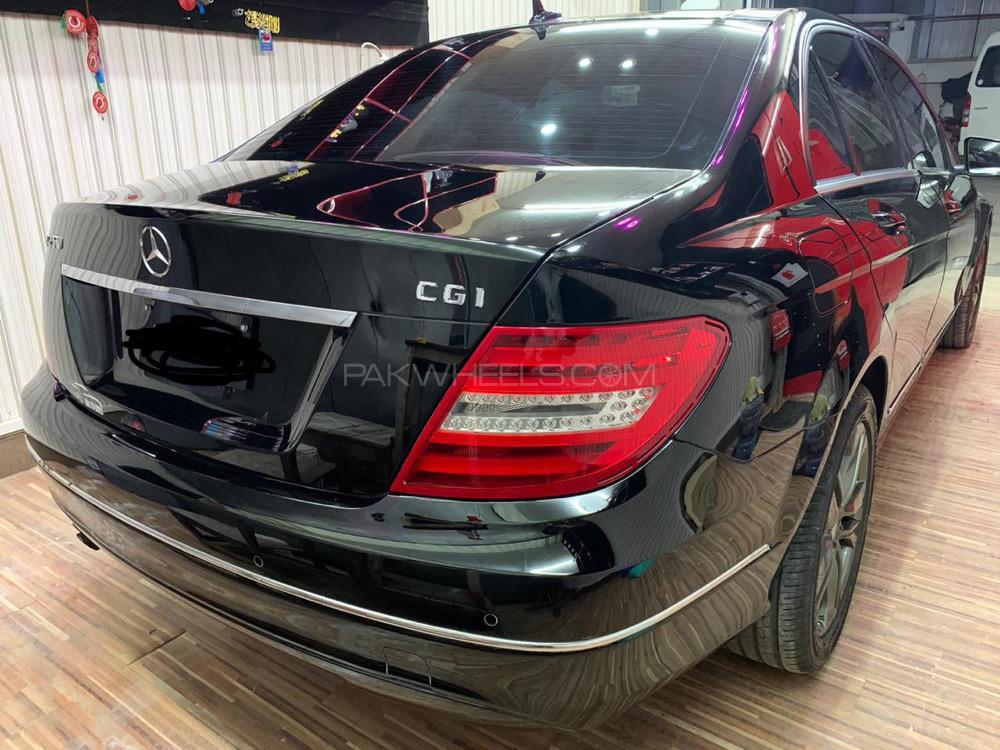 Mercedes Benz C Class 2011 for Sale in Multan Mercedes Benz C Class 2011 for Sale in Multan Image-4