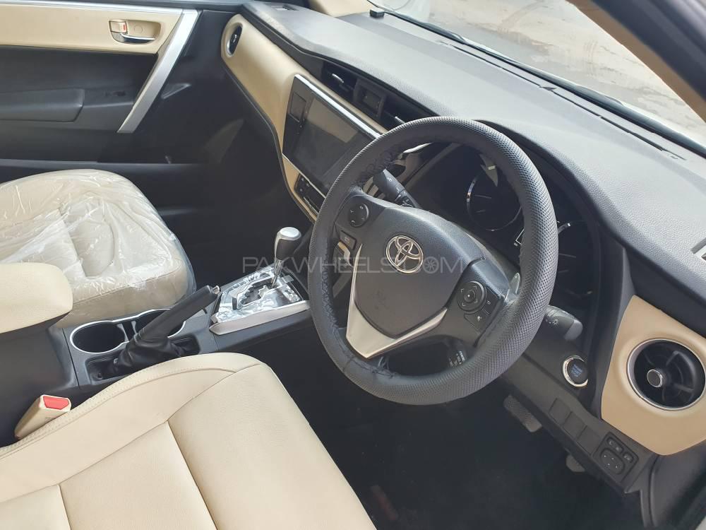 Toyota Corolla 2019 for Sale in Peshawar Toyota Corolla 2019 for Sale in Peshawar Image-8