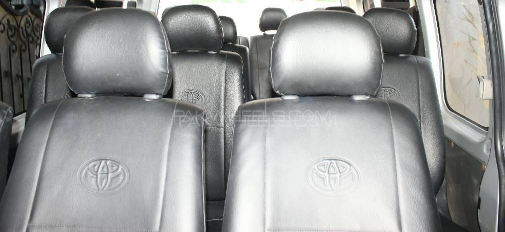 Toyota Hiace 2010 for Sale in Rawalpindi Toyota Hiace 2010 for Sale in Rawalpindi Image-7