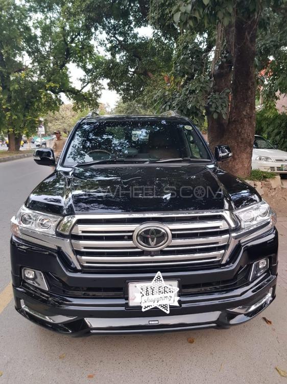 Toyota Land Cruiser 2016 for Sale in Islamabad Image-1