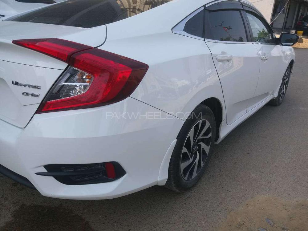 Honda Civic 2018 for Sale in Karachi Honda Civic 2018 for Sale in Karachi Image-12