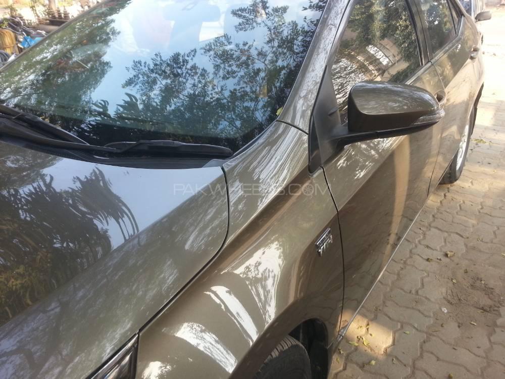 Toyota Corolla 2015 for Sale in Sargodha Toyota Corolla 2015 for Sale in Sargodha Image-5