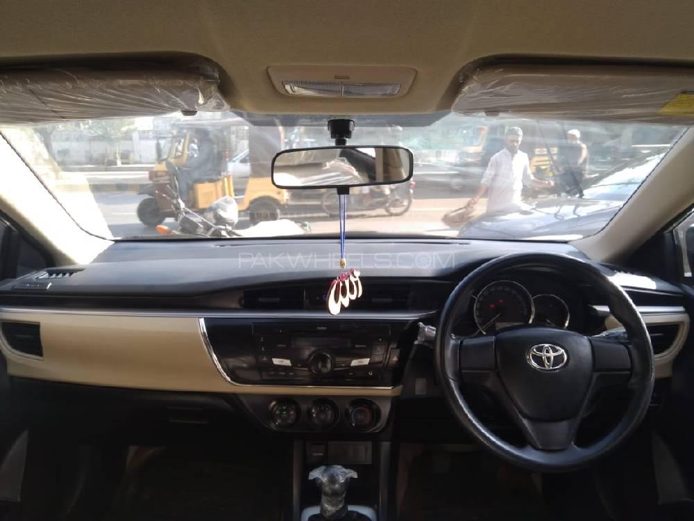 Toyota Corolla 2015 for Sale in Karachi Toyota Corolla 2015 for Sale in Karachi Image-11