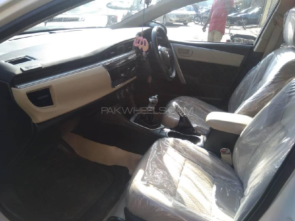 Toyota Corolla 2015 for Sale in Karachi Toyota Corolla 2015 for Sale in Karachi Image-12