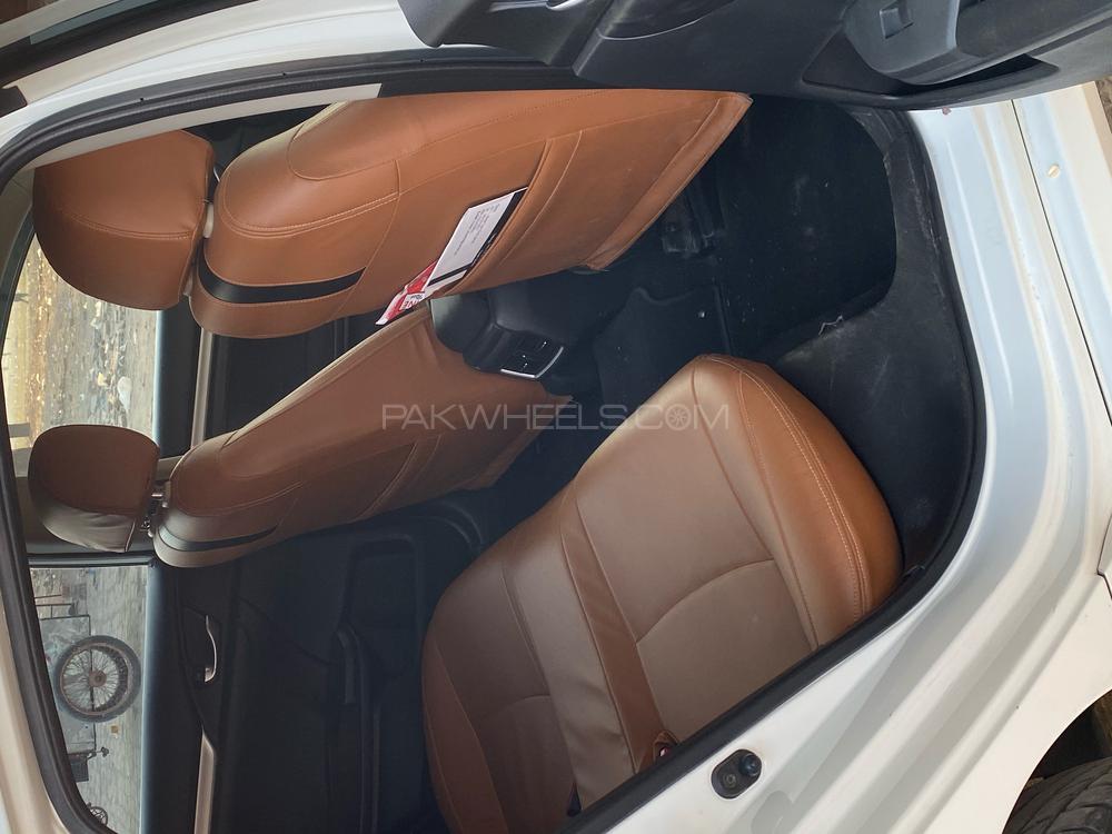 Honda Civic 2016 for Sale in Lahore Honda Civic 2016 for Sale in Lahore Image-10
