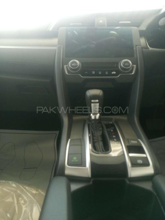 Honda Civic 2019 for Sale in Faisalabad Honda Civic 2019 for Sale in Faisalabad Image-15