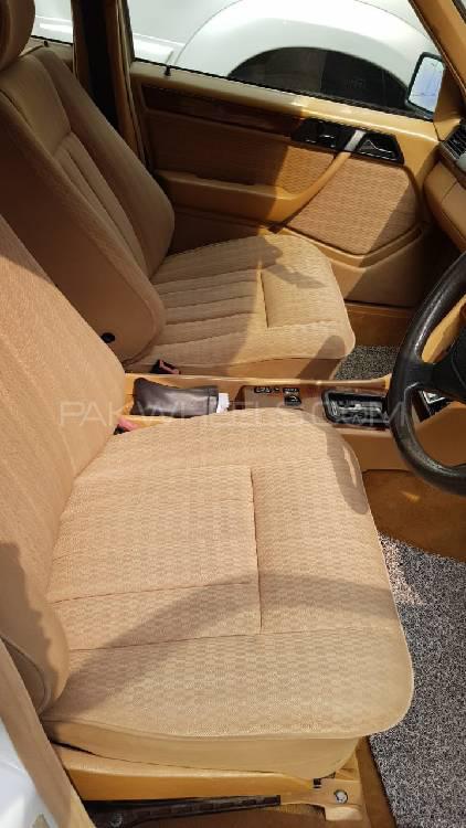 Mercedes Benz E Class 1993 for Sale in Islamabad Image-1