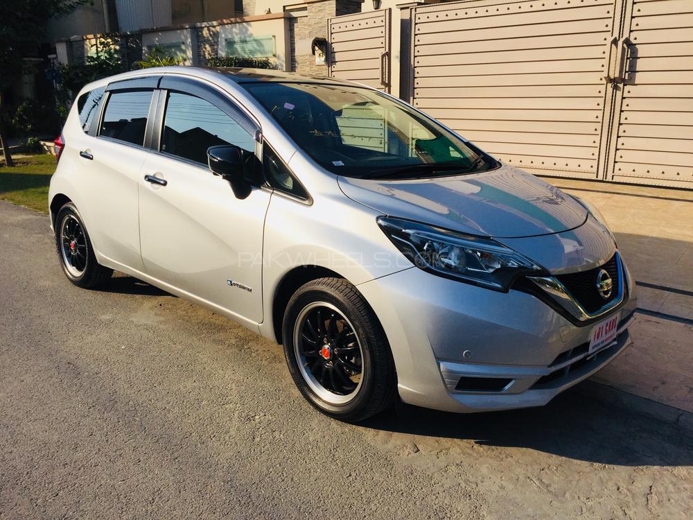 Nissan Note 2018 for Sale in Lahore Image-1